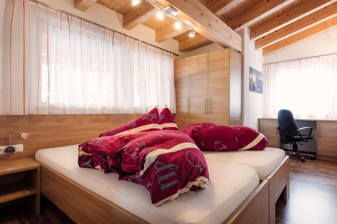 Haus Raetia Apartment Serfaus Room photo